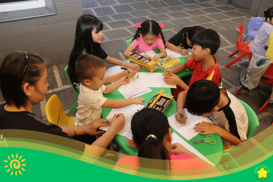 Giờ Học Thực Hành Làm Sư Tử Giấy (lớp Sj1.ae16)