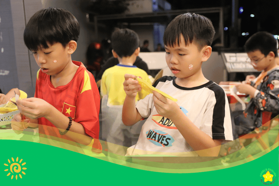 Giờ Học Thực Hành Làm Sư Tử Giấy (lớp Sj1.ae16)