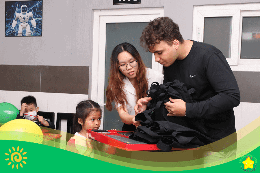 Chào Mừng Thành Viên Mới Của Lớp Vỡ Lòng (hs1.ae19)