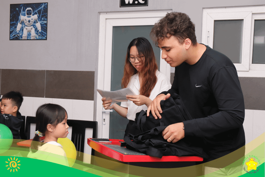 Chào Mừng Thành Viên Mới Của Lớp Vỡ Lòng (hs1.ae19)
