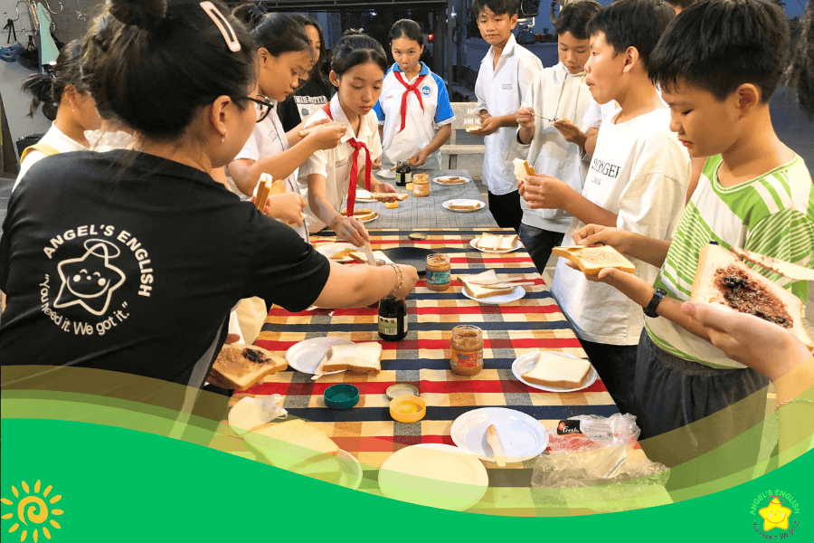 Hoạt động Trải Nghiệm Làm Bánh Kẹp Bơ đậu Phộng