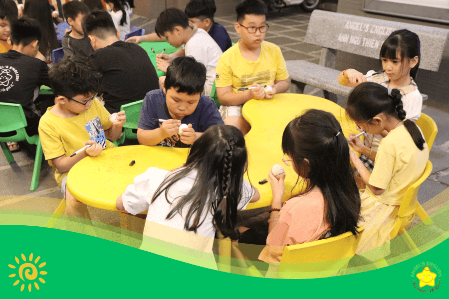 Làm Trứng Phục Sinh 2024.