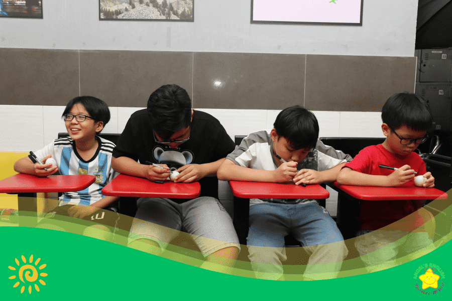 Làm Trứng Phục Sinh 2024.