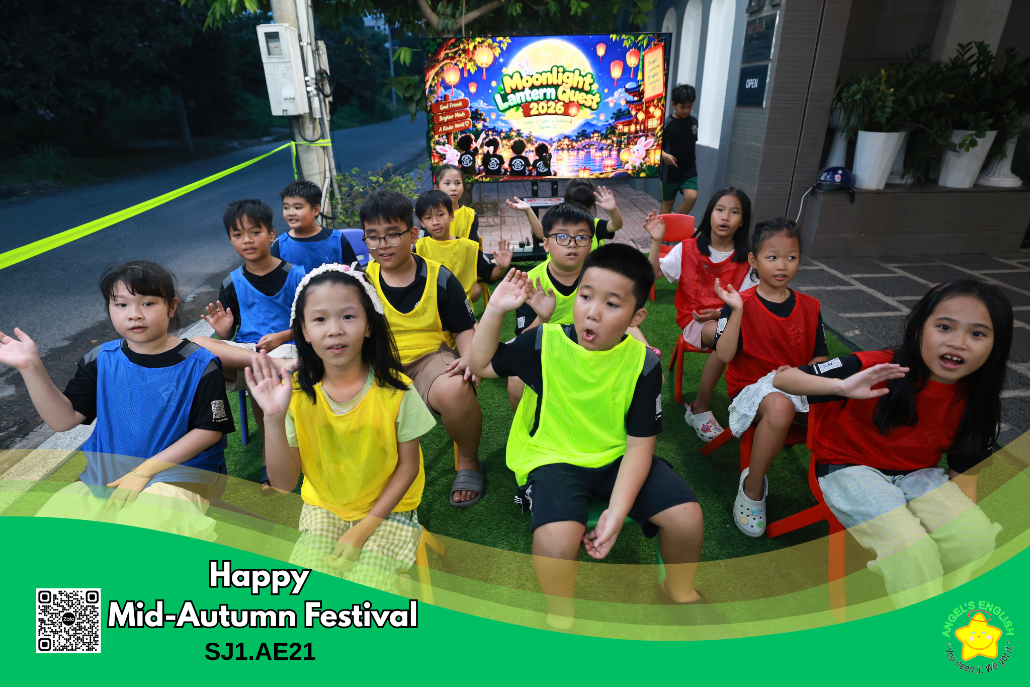 MID-AUTUMN FESTIVAL – CÙNG SJ1.AE21 TỰ TAY LÀM NHỮNG CHIẾC LỒNG ĐÈN TẠI ANGEL’S ENGLISH